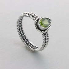 Teardrop / Drop Green PERIDOT Ring Multiple Sizes 925 STERLING SILVER 41e