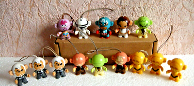 Lot 14 STAR WARS TWISTHEADS Dora KINDER SURPRISE FIGURES FIGURINES