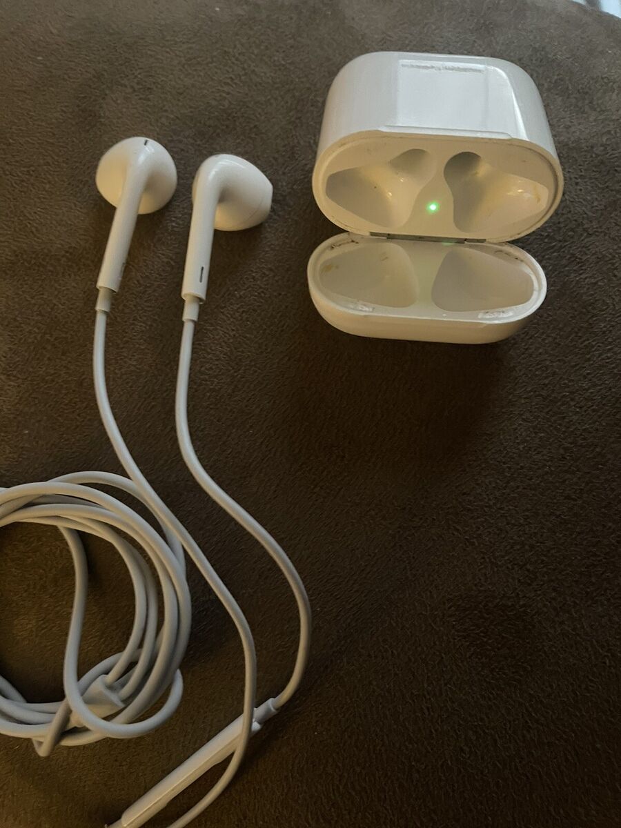Apple Airpod case & Apple wired Headphones | eBay Apple Airpod case & Apple wired Headphones | eBay