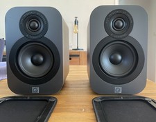 Q acoustic 3010 gris anthracite enceintes bibliothèques