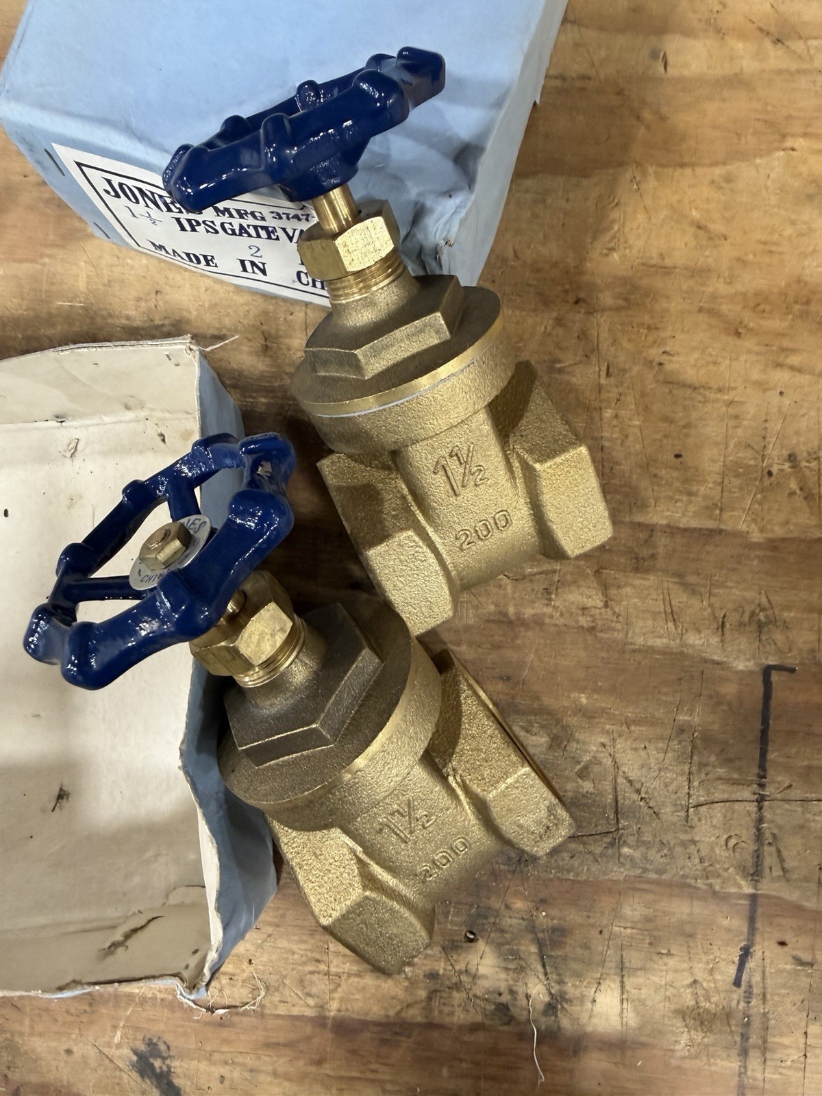 NOS 1-1/2” Gate Valve 200 Psi Brass (Box Of 2 Valves)