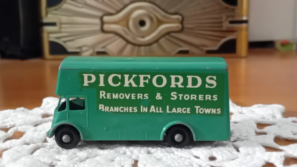 Matchbox-Lesney N°46: "Pickford Removal Van". - Immagine 2 di 4
