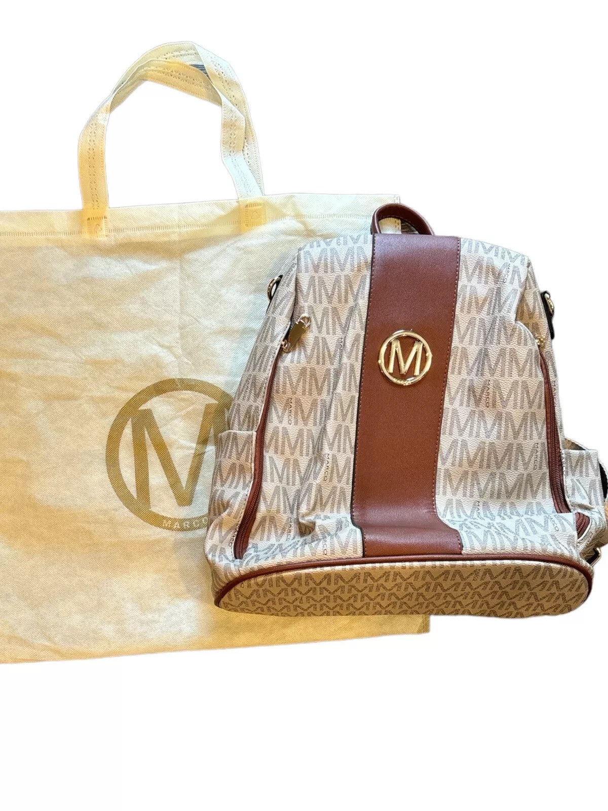 РЮКЗАК MARCO M, РОСКОШНАЯ СУМОЧКА С НЕСКОЛЬКИМИ КАРМАНАМИ, ПЫЛЕЗАЩИТНЫЙ ЧЕХОЛ - МОНОГРАММА / КРЕМОВЫЙ