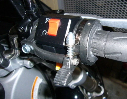 (barras de 1") Sonido apagado recreativo MCUVO1-P Vista control de crucero/bloqueo del acelerador Foto 2 de 2