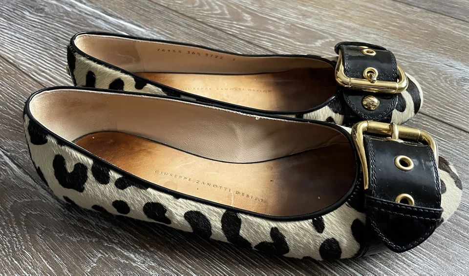 Hebilla plana con estampado de animales de leopardo Giuseppe Zanotti Foto 3 de 4