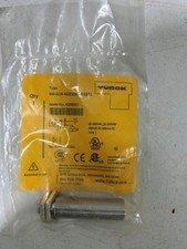 Turck Barrel Sensor B18-G18-ADZ30X2-B3331