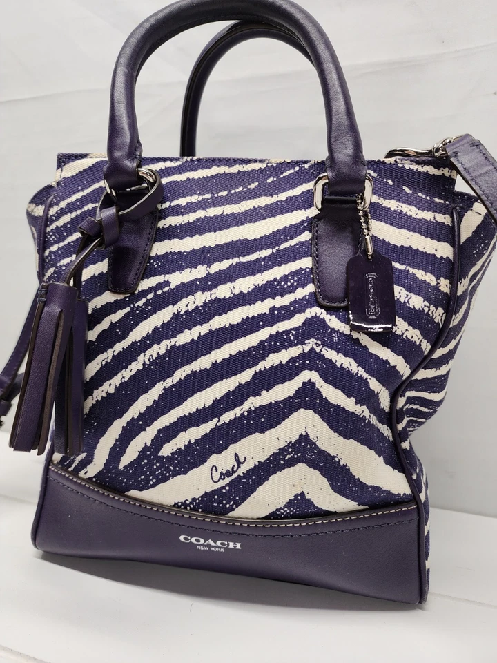 Bolso de Lona con Cremallera Estampado de Cebra Coach Legacy #23410 Marino Púrpura y Blanco