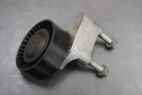 Umlenkrolle mit Konsole für Wasserpumpe BMW 7er E65 E66  735i  745i 760i 7574834