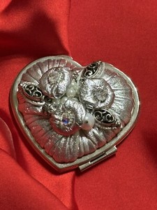 New Brighton Compact Detailed Silvertone Mirror/Flowers Crystals Pearls Feminine