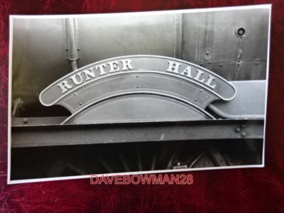 PHOTO  NAMEPLATE - GWR HALL CLASS 7919 - RUNTER HALL