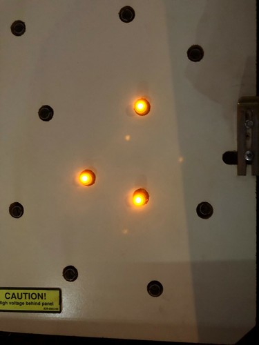 Pinball LED Bulbs 555 NO DOME YELLOW 10 pieces - Picture 3 of 3