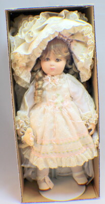 Vlasta 20'' Doll Rebecca by Pat Thompson All Original Signed & Dated with Tag Box