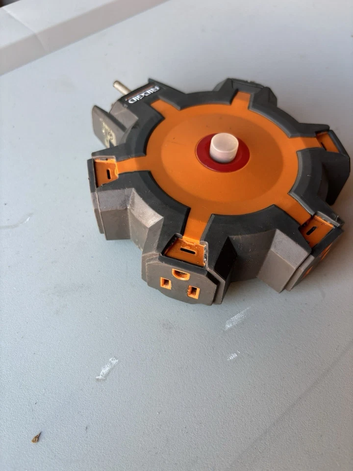 Concentrador de alimentación RIDGID 6 salidas - Adaptador de corriente para sitio de trabajo - Funciona muy bien Foto 4 de 4