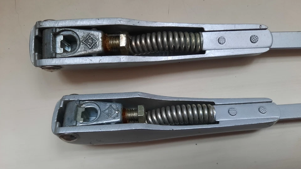 SWF Scheibenwischerarme NOS, Oldtimer Wischerarme für geschraubte Wischblätter - Bild 3 von 4
