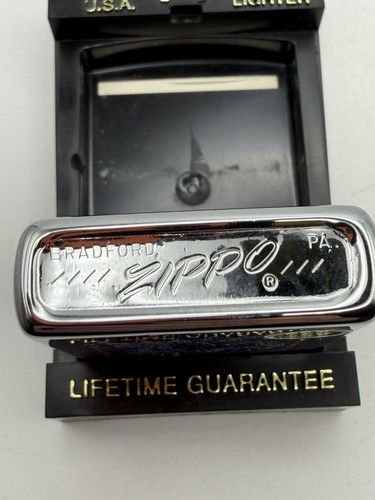 Vintage 1975 1776 Bicentennial High Polish Chrome Zippo Lighter New In Box B30 - Picture 6 of 6