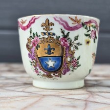 Chinese Antique Porcelain Armorial tea Cup 18th century Qianlong Period
