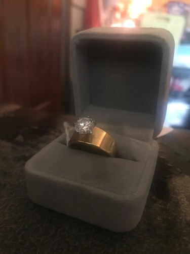 18k Yellow Gold Solitaire Ring with Cubic Zirconia Stone Size 9