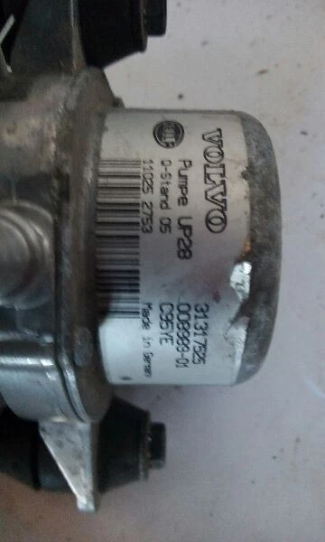 06-13 Volvo 70 Series C70 Air Injection Pump B5254T7 Engine Turbo - Image 3 of 4