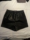 Z Supply Women's Black Shorts (Size L) Never Worn Excellent Condition — photo 2