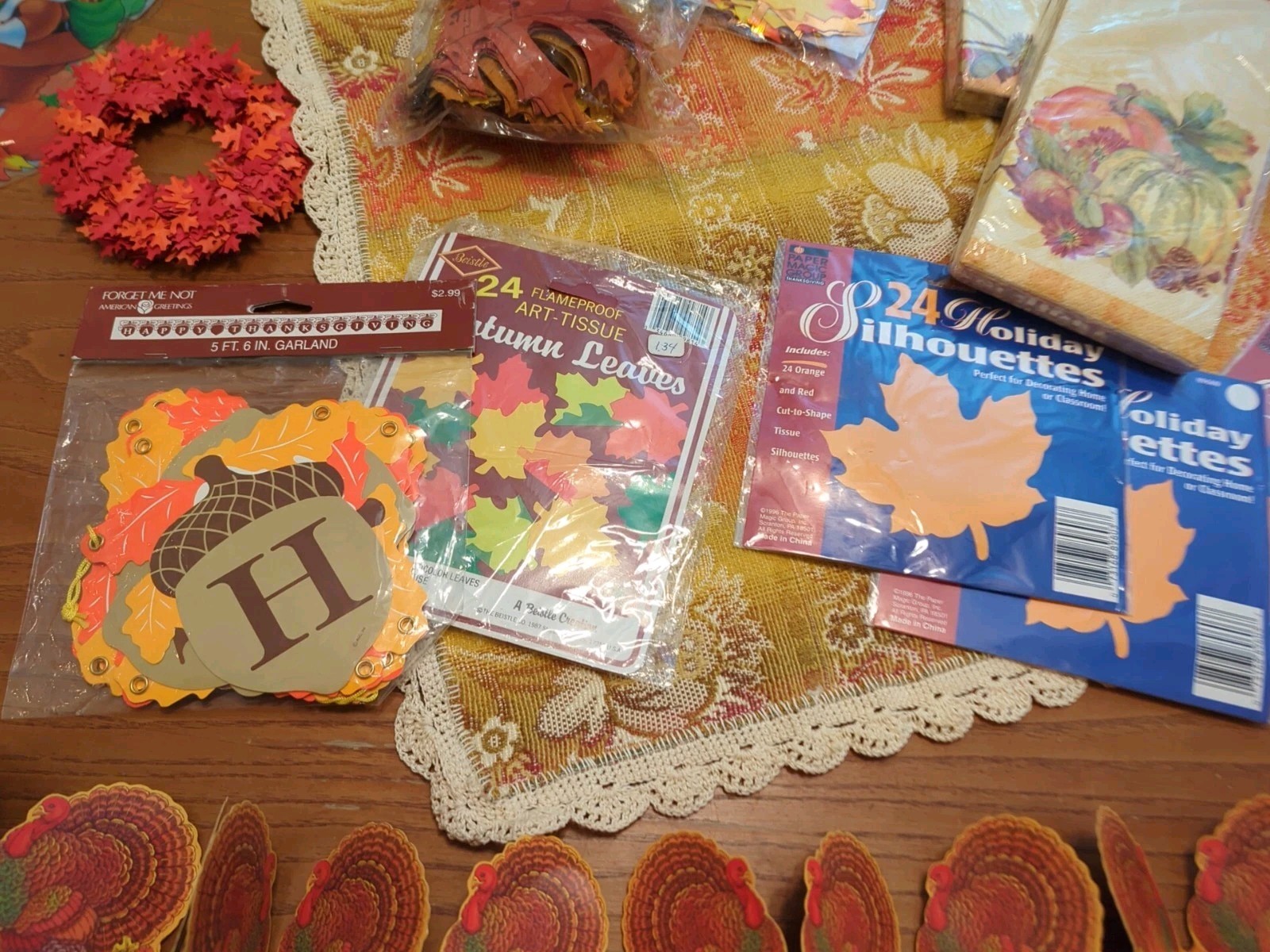Super Sale! Thanksgiving 30pc Lot Beistle Paper Magic Die-Cuts Book Decorations