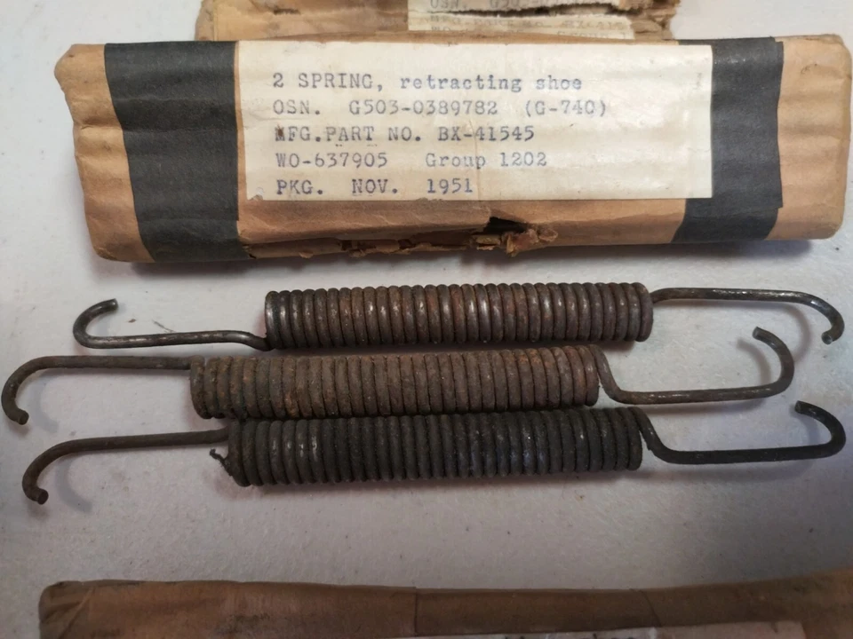 Lote de 7 resortes de zapata retráctiles Willys 1951 BX-41545, 4 nuevos, 3 usados Foto 4 de 4