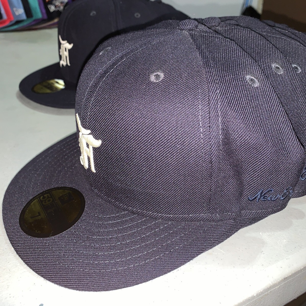 帽子 FEAR OF GOD ESSENTIALS New Era 7-1/4 New Era Fear of God Essentials 59Fifty Fitted Hat Red Size 7