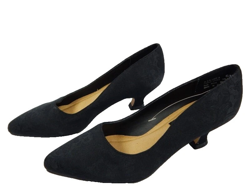 Synthetic Heels 1980s Vintage Shoes for Women