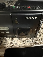 Sony Handycam CCD-F401 Video 8 Camcorder W/ Bag Battery Charger hi-8 Untested