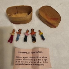 Vintage Guatemalan Worry Dolls Trouble 5 Dolls In Wood Box With Paper. Hand Made