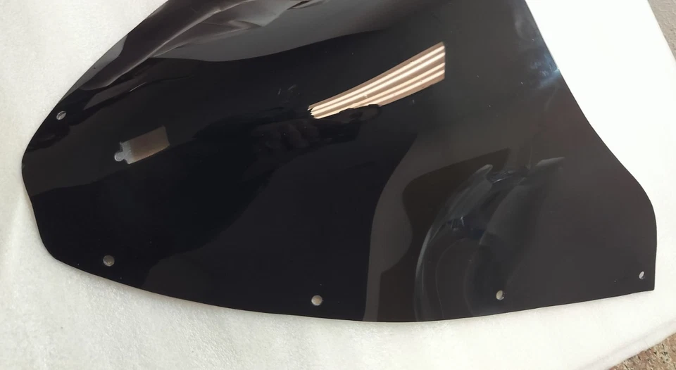 [Usado] Parabrisas delantero ahumado Ducati 749 999 2003-2006 | Repuesto Foto 2 de 4