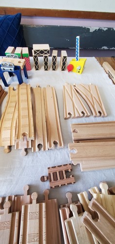 170 pc wooden train track lot train cars track accessories engines Cars Etc Tree - Picture 18 of 23