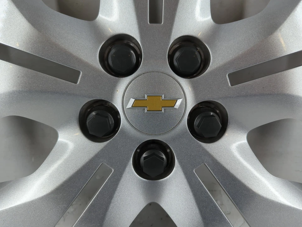 2011-2016 Chevrolet Cruze Driver Front Wheel Hub Oem TW77J - Image 4 of 4