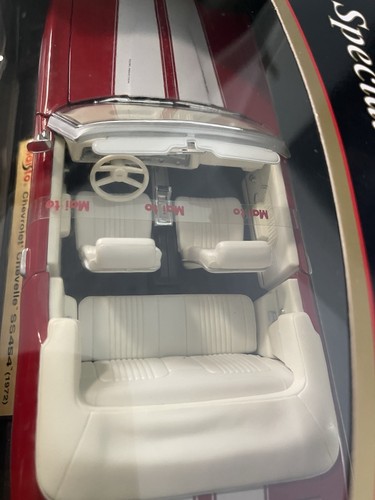 Chevy Chevelle SS 454 1972 convertible escala 1:18 diecast muscle car rojo Maisto - Imagen 3 de 6