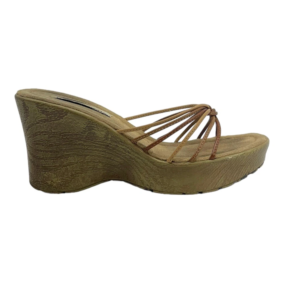 CLASIFICADO Mujer 7 Sandalias Informales de Verano Punta Abierta USADAS Zapatos de Cuña BIEN AMADAS Foto 2 de 4