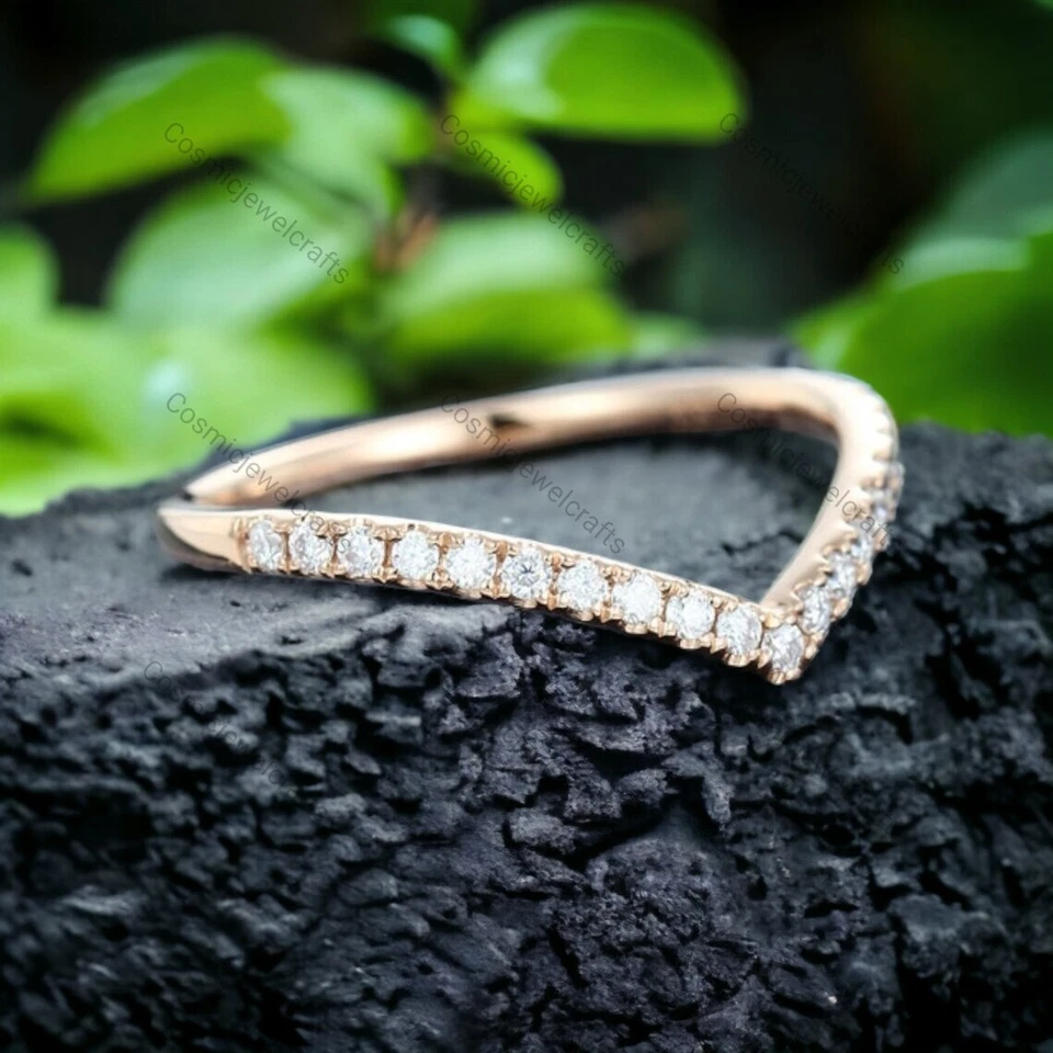 Alianza a juego de plata de ley 925 de oro amarillo curvada de circonita cúbica para boda Foto 3 de 4