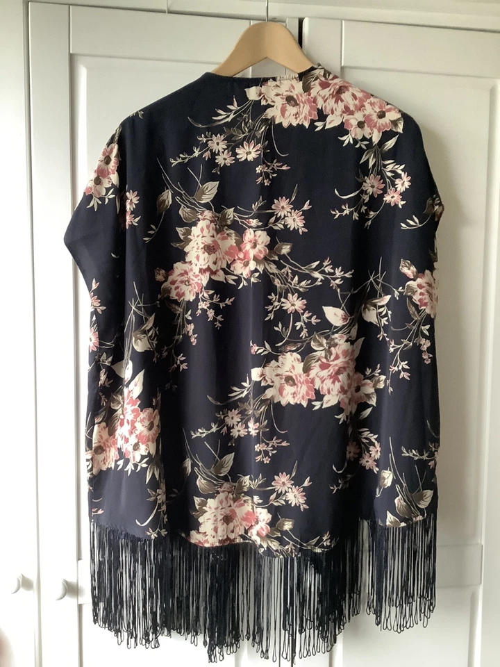 Floral Kaftan Jacket Cover Up Uk 8 (fit Multiple sizes) New Look BNWT - Image 3 of 4