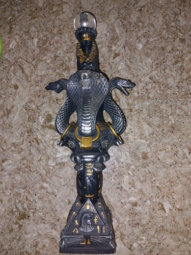 17" TALL EGYPTIAN GODS PHARAOH COBRA GODS Statue With Knife Dagger Collectible.