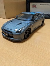 Autoart 1/18 Nissan GT-R R35