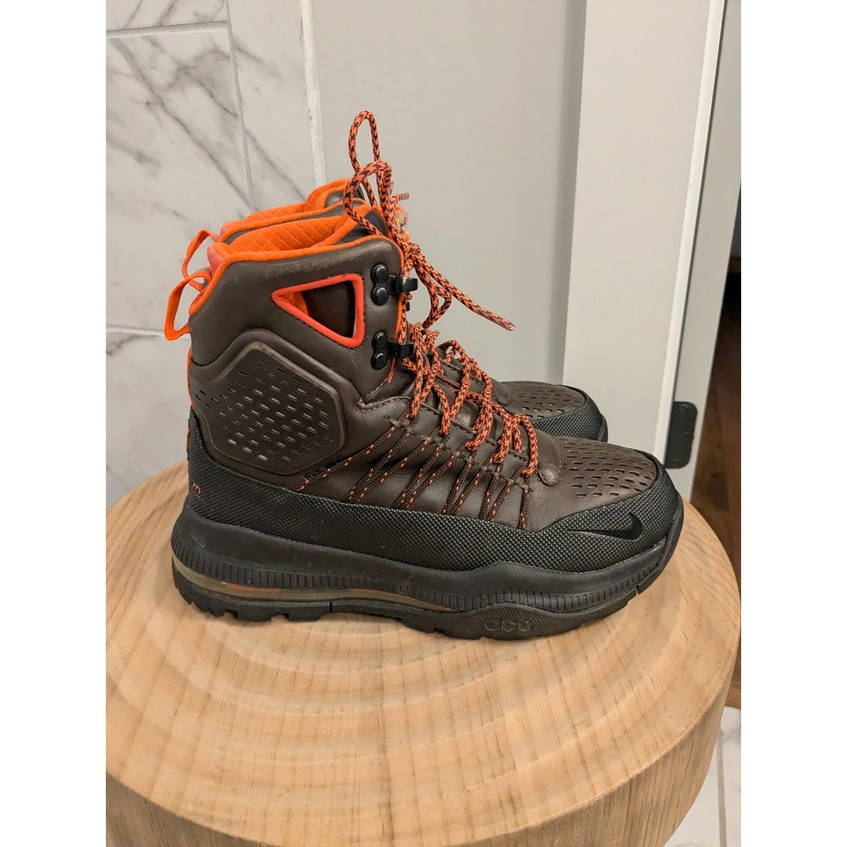 Nike ACG | VGUC Men’s 2008 Wildedge Hiking Trail Shoes Boots Heavy Duty Size 7.5 VINTAGE Nike ACG Hiking Trail Boots Men main image 2