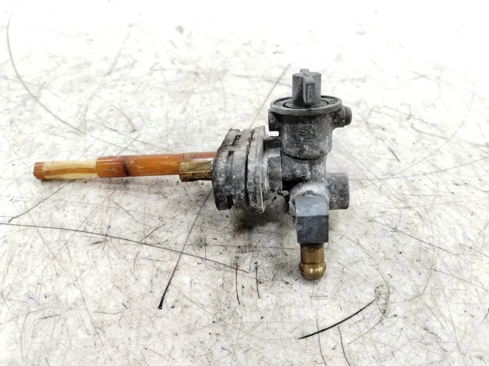 Triumph America T100 2005 gasolina combustible válvula de combustible Foto 3 de 4