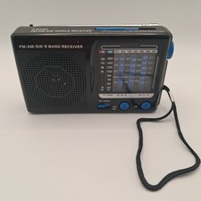 Vintage Portable AM/FM/SM World Receiver 9 Band Radio Tested Works