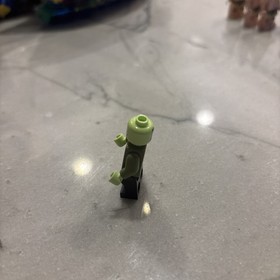 Lego Zombie Zeke Minifigure Scooby-Doo scd009 Set 75902 Mystery Machine