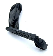 N/S REAR WINDOW RUNNER GUIDE RAIL FOR PEUGEOT 2008 EVL ALLURE 16-19 9673361380