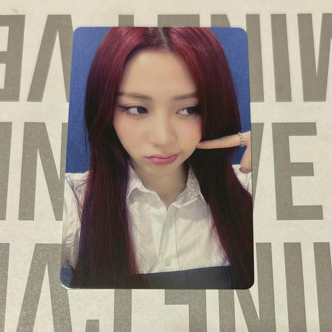 LE SSERAFIM yizhiyu 3.0 セット LE SSERAFIM EASY MINI ALBUM YZY YIZHIYU 3.0 POB OFFICIAL PHOTOCARD