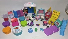 Gabby's Dollhouse Toy Lot Figures Furniture & Accessories                 (TR8)
