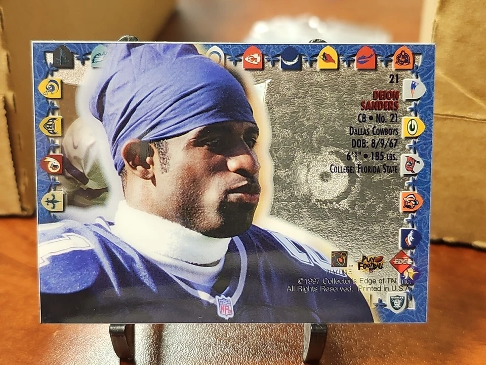 Deion Sanders 1997 Collectors Edge 22k Juego Usado Casco Pieza Foto 2 de 2