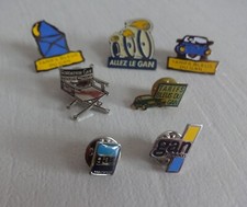 Lot 7 PIN'S à l'état du neuf  (Société d'assurances)
