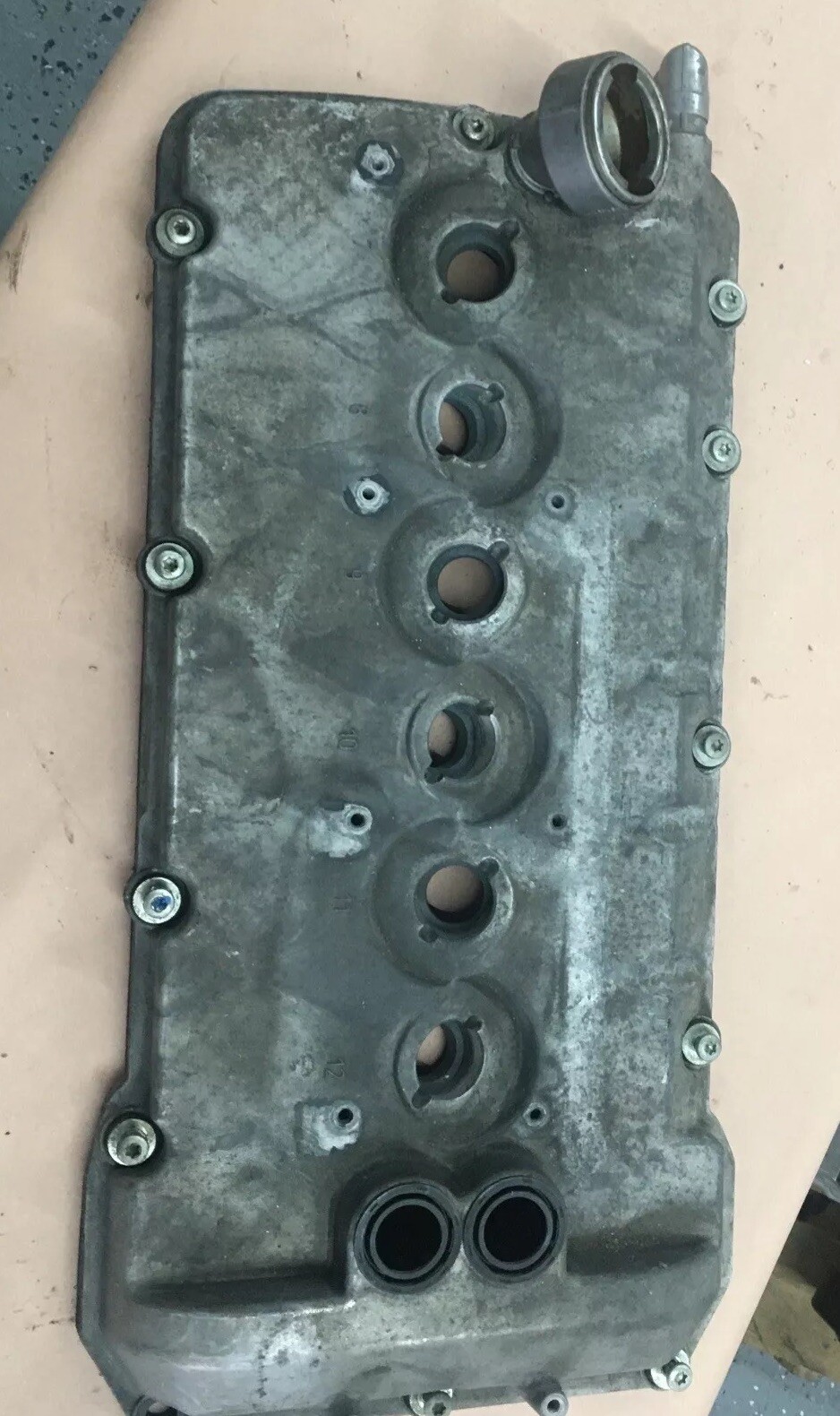 REDUCED! Valve Cover For Bentley Continental 6,0 V12 BEB 07C103475AE