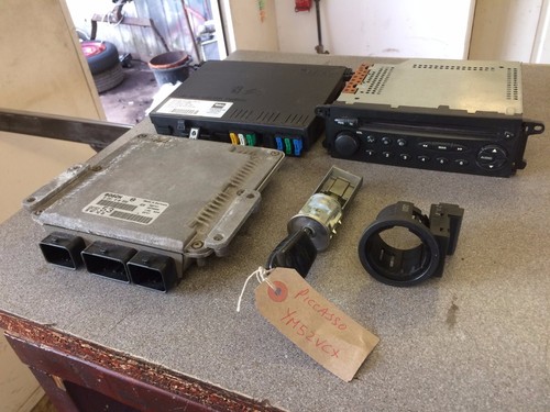 CITROEN PICASSO 2,0 HDI ECU BSI KIT 0281010996 DIESEL - Picture 4 of 4