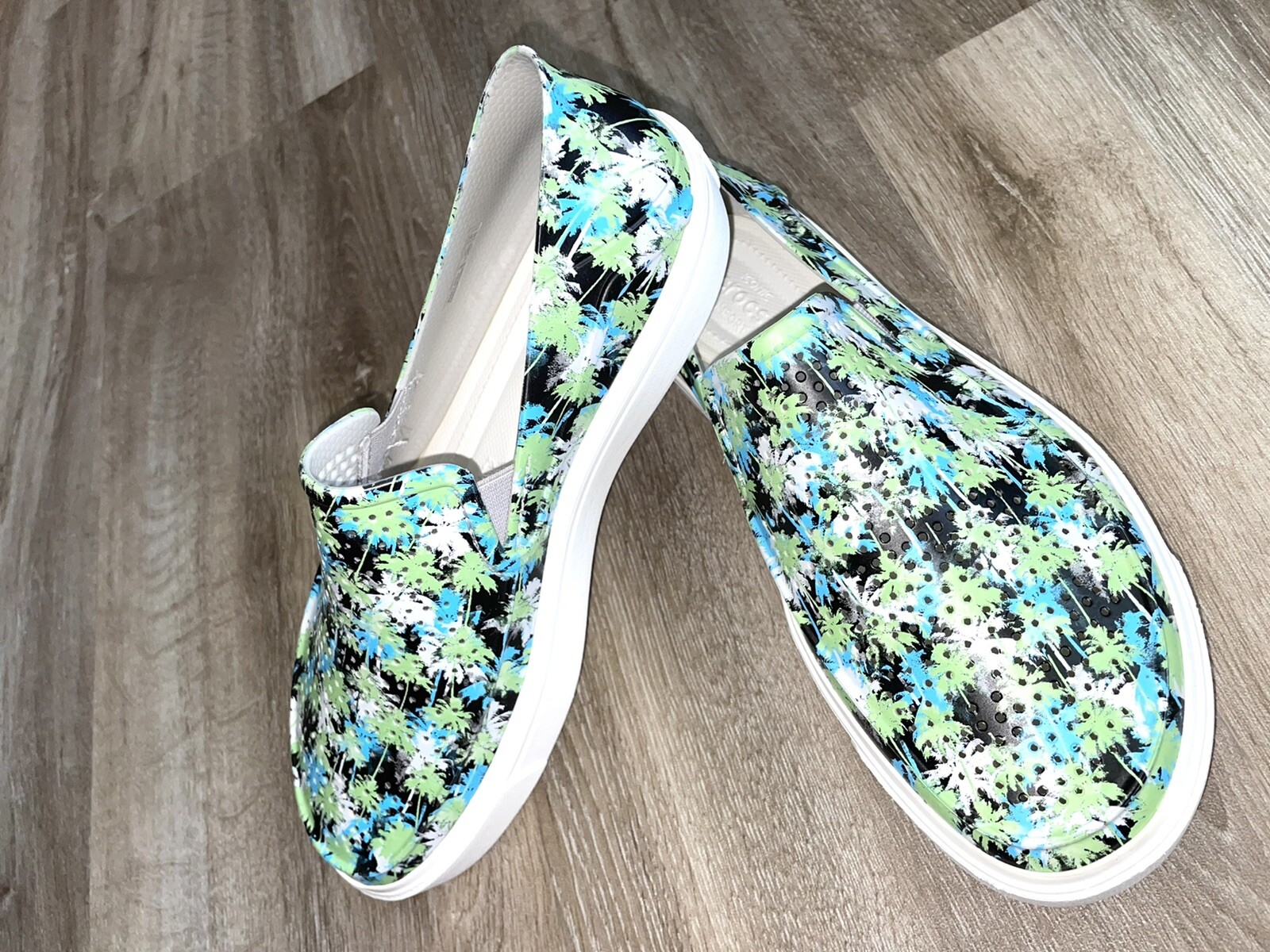 Men's Crocs Iconic Comfort Slip-On Loafers Multicolor Palm Size 7